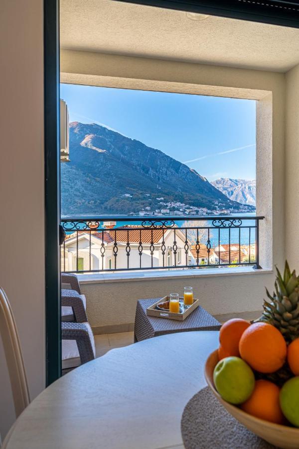 Boka View Luxury Suite - With Free Garage Parking Kotor Exterior foto