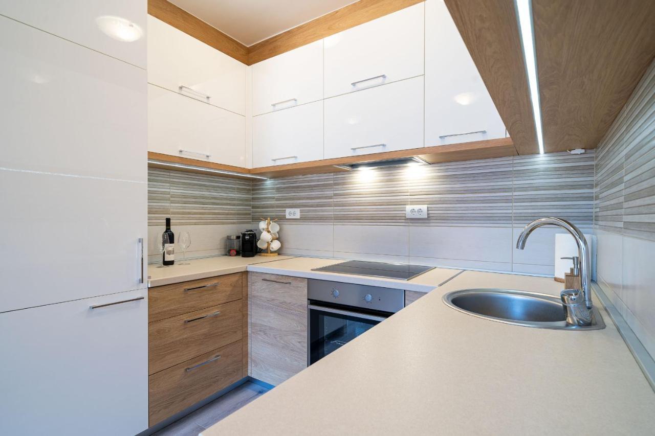 Boka View Luxury Suite - With Free Garage Parking Kotor Exterior foto